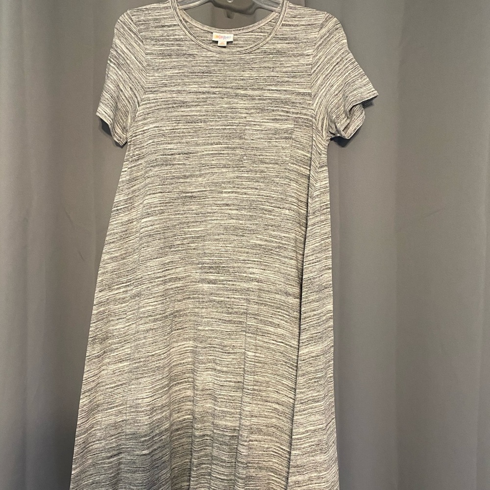 XS Lularoe Carly